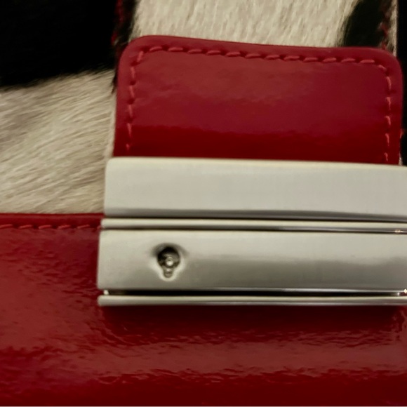 Chic Red and Black Zebra Print Leather Clutch made in Italy - Picture 4 of 8